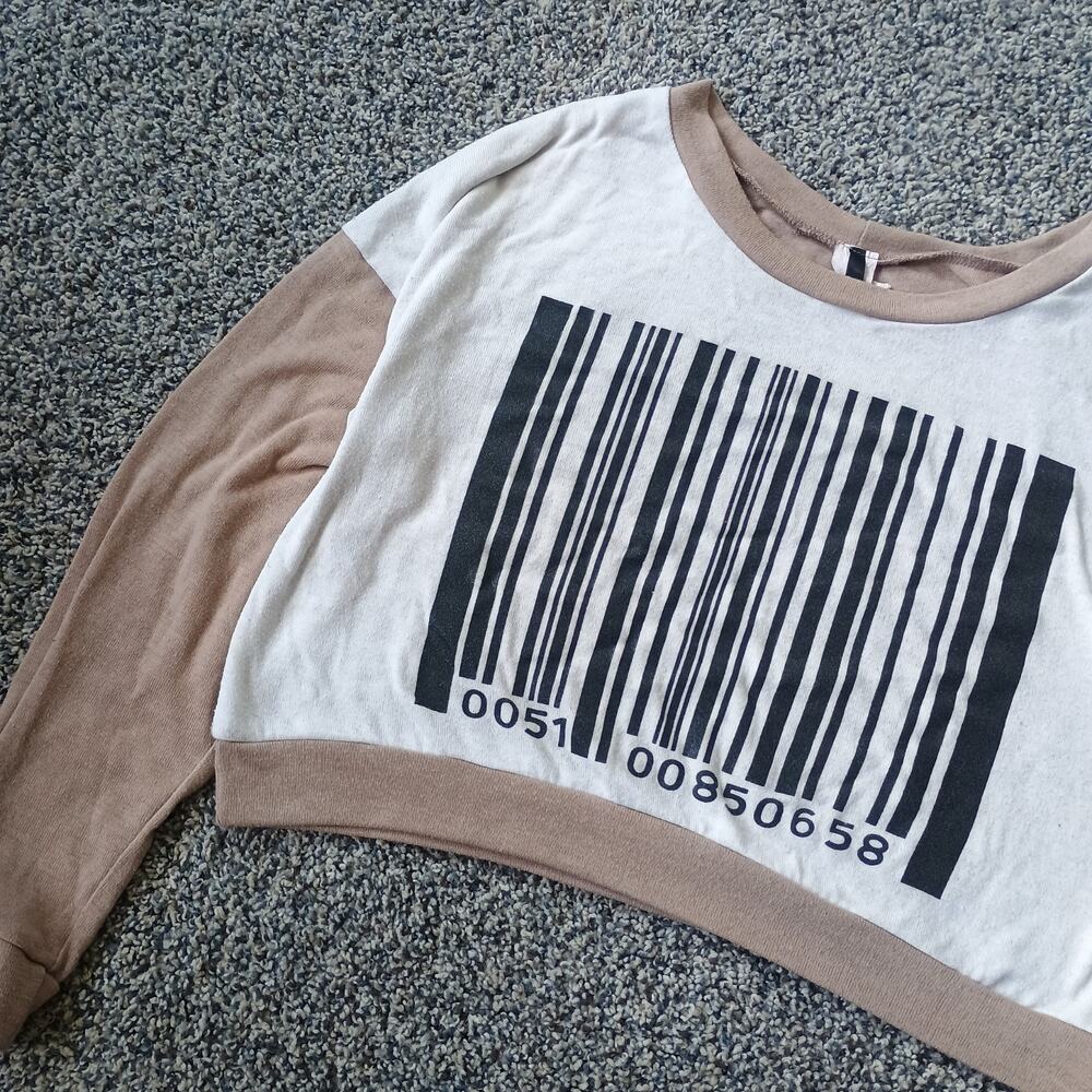 Cleo Vintage 80s Barcode Pullover Light Cropped Crewneck Sweatshirt Medium USA